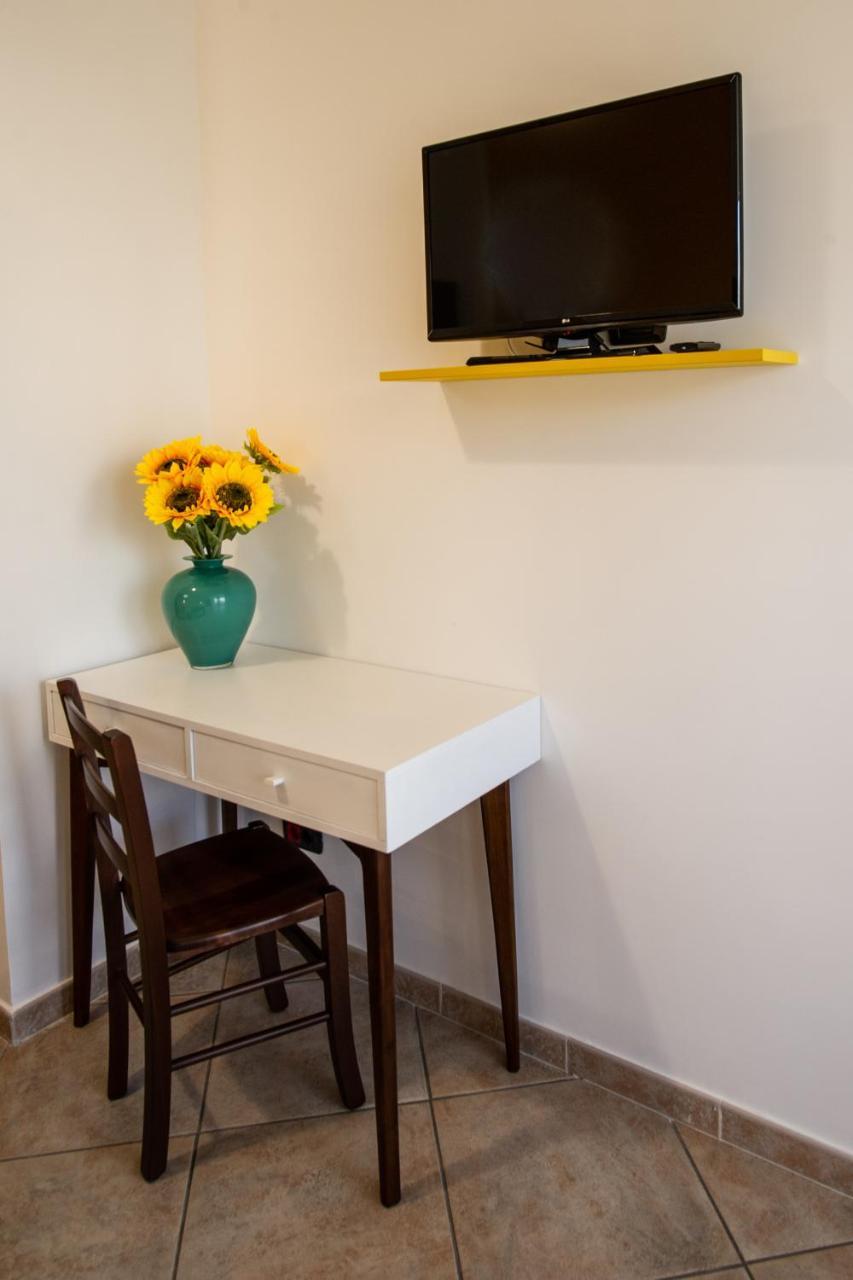 Ohana Bed And Breakfast Castellammare di Stabia Exterior foto